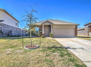 121 Brightbrook Ln, Dickinson, TX 77539
