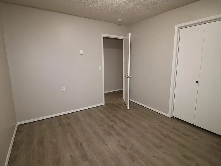 23053 Main St #12 — Photo 4