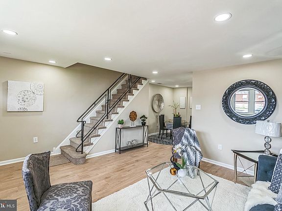 3rd image of 5734 Harbison Ave