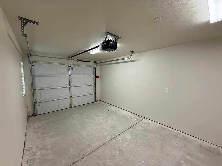 529 S Pine St — Photo 13
