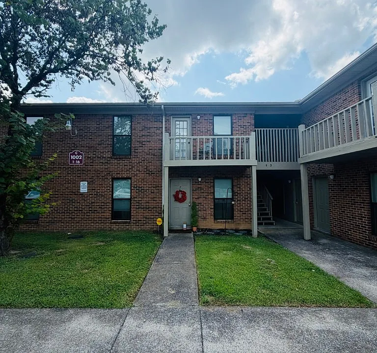 1002 Palmer Dr #2
