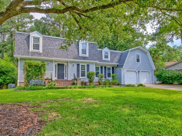 202 Hunt Club Dr, Summerville, SC 29485