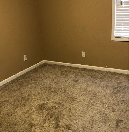 5th image of 907 Pear St APT C