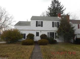 2020 Campus Dr, South Euclid, OH 44121