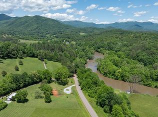 4754 Rose Creek Rd, Franklin, NC 28734