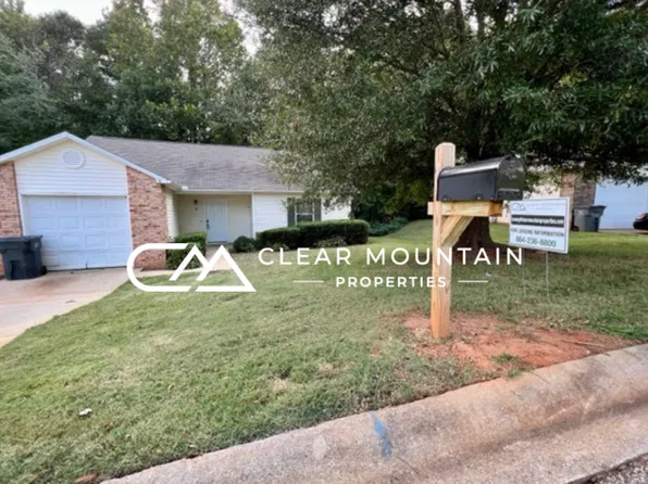 Beautifully Updated 3 Bed/2 Bath Home with Spacious Open Floor Plan!, 8 Swamp Fire Ct, Greenville, SC 29611