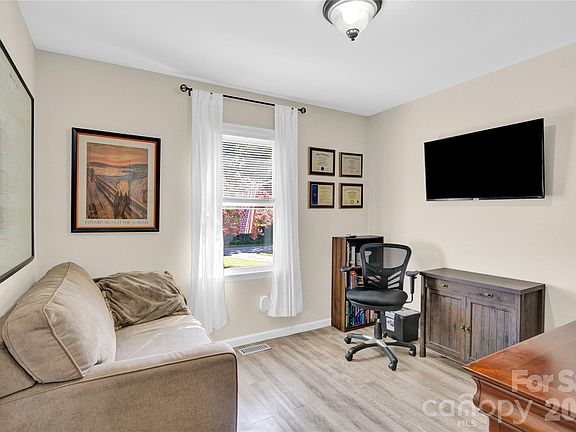 5th image of 159 Bowman Rd