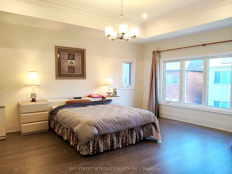 211 Hillsview Dr — Photo 7