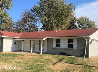 1526 Patterson Rd, Florissant, MO 63031