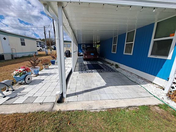 4th image of 402 4th St