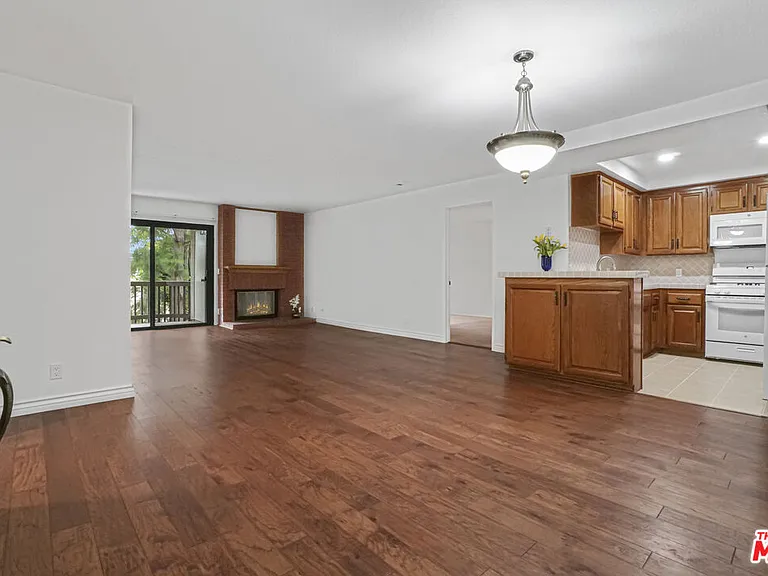 8512 Tuscany Ave #302 — Photo 1