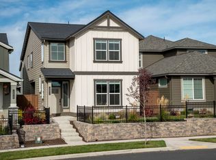 20852 SE Denver Dr, Bend, OR 97702