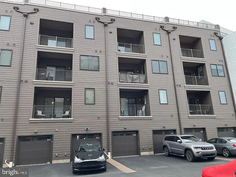 916 Lakeview Ct #36 — Photo 32
