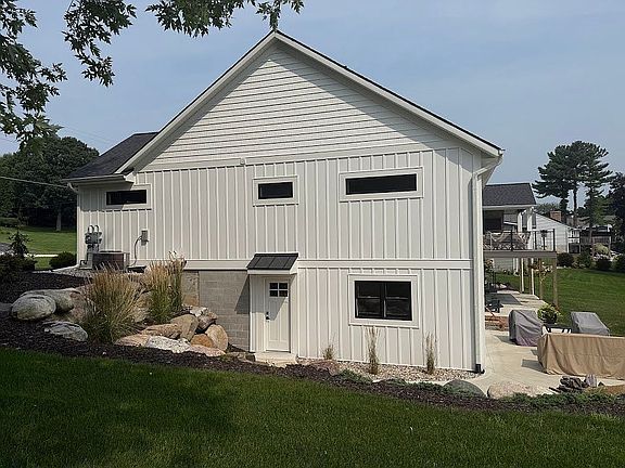 5th image of 7316 Kettle Lake Dr SE
