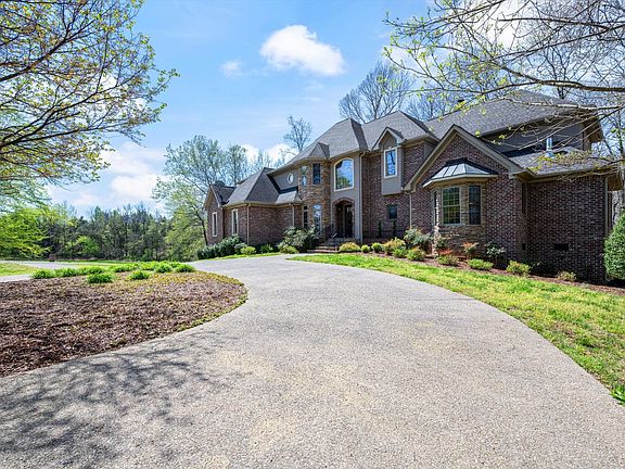 2nd image of 1050 Moonlit Meadow Ln