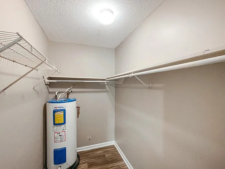 SO MUCH ROOM
