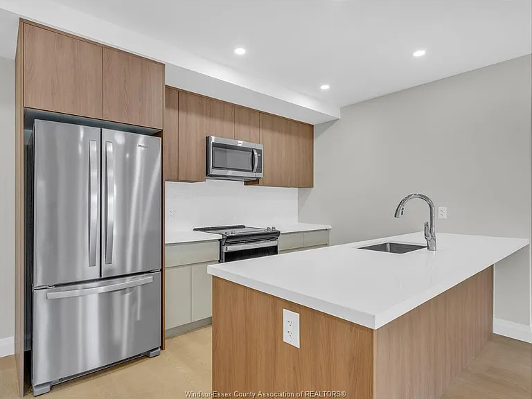 11646 Tecumseh Rd E #507 — Photo 36