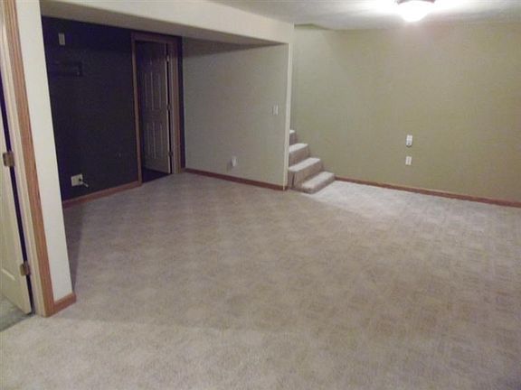 3rd image of 1802 W Neil St