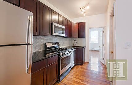 1st image of 290 5th Ave APT 2L