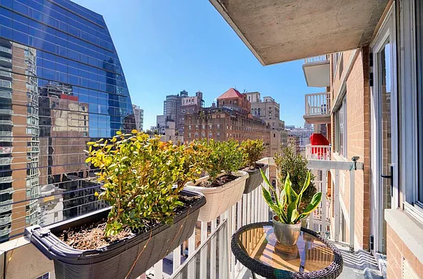 Sold by Elegran | media 4