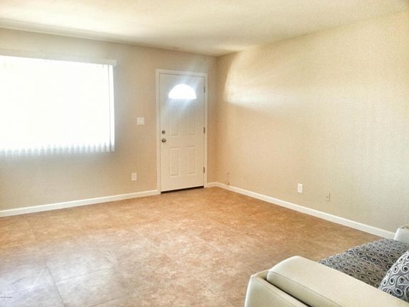 3rd image of 3946 W Frier Dr