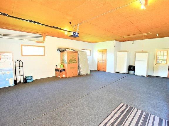 4th image of 501 11th Ave SE
