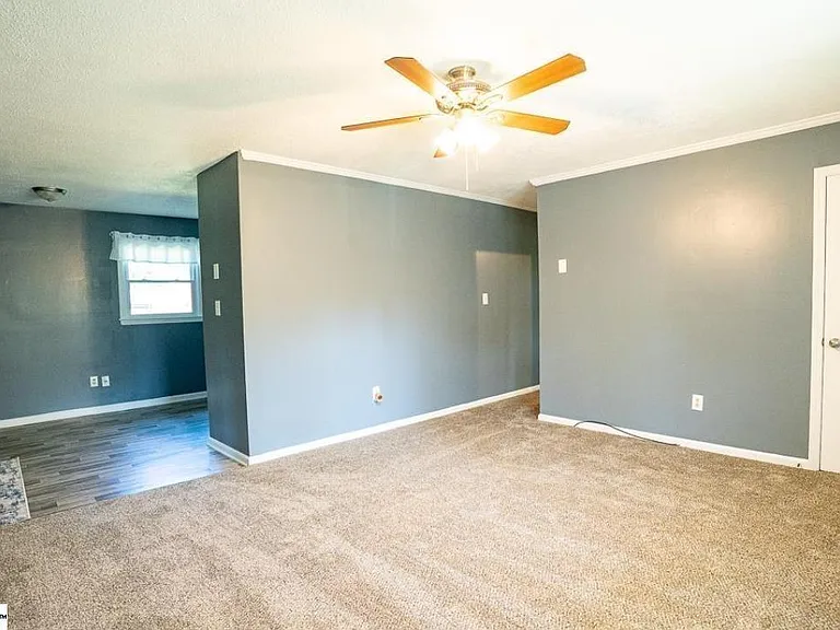 215 Orchard Cir — Photo 5