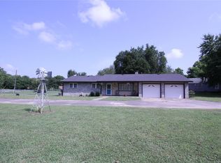 225 S Elm St, Chelsea, OK 74016