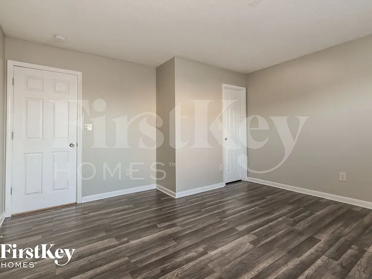 235 Heartwood Hl — Photo 12