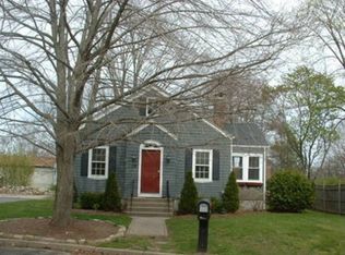 39 Grandview Ave, Lincoln, RI 02865