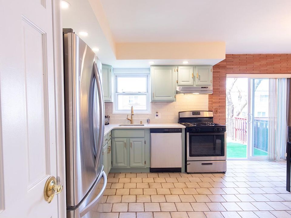 1st image of 221 Revere Ave #2