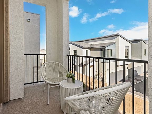 Barclay Balcony