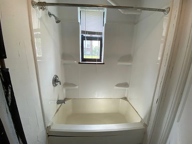 N High St 2332 (2330-2334) TPP — Photo 7