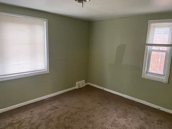 4th image of 9126 Mettetal St