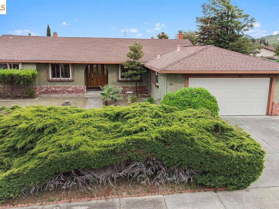1st image of 3813 Malibu Pl