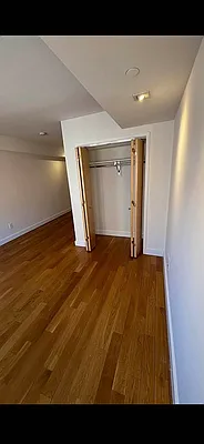Bedroom, photo 2