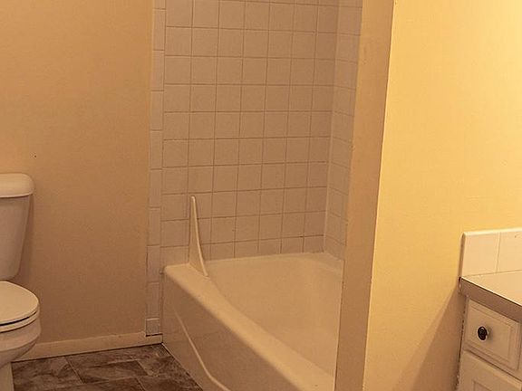5th image of 4657 E Alice St