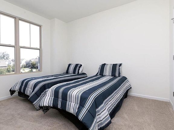 5th image of 4103 Sykes St