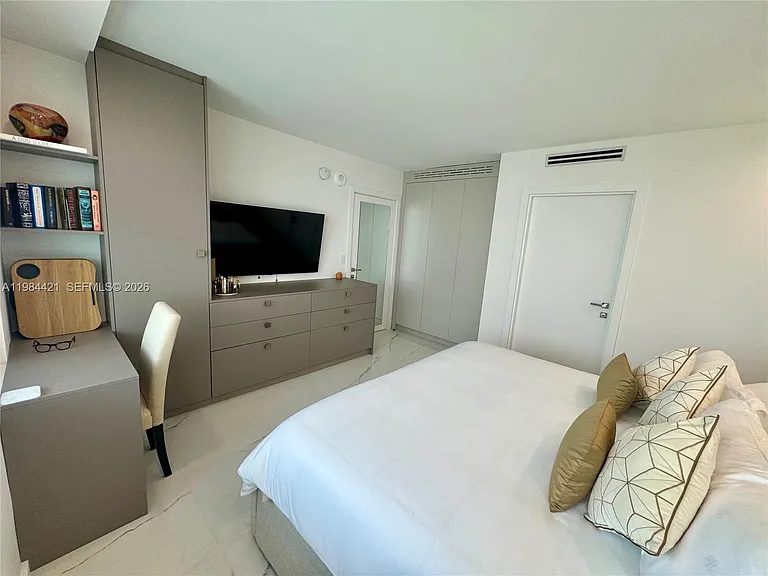 9801 Collins Ave #20E — Photo 17