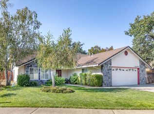 2235 Sageway Dr, Redding, CA 96003
