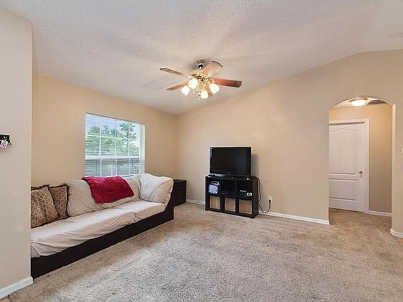 2nd image of 621 Beth Dr