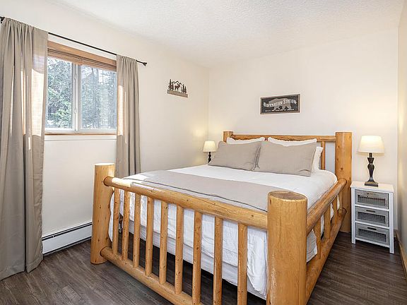 5th image of 466 Hi Country Dr #3