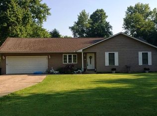 2758 E Feree Dr, Terre Haute, IN 47802