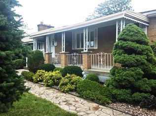 74 Leni Ln, Cheektowaga, NY 14225