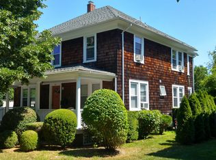 (Undisclosed Address), Southampton, NY 11968