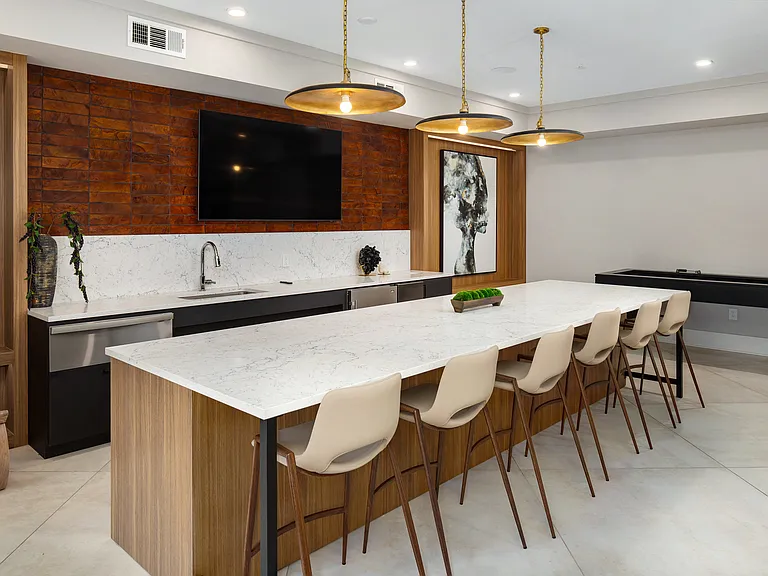 The Dalton by Alta — Photo 19