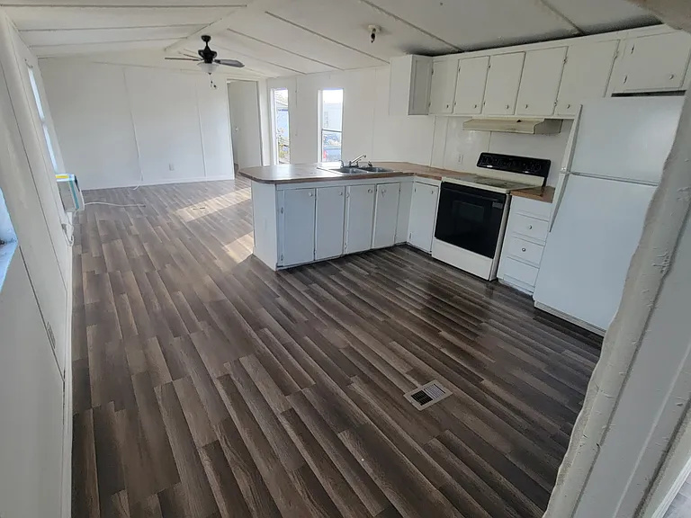 1849 7th St SW #2 — Photo 8