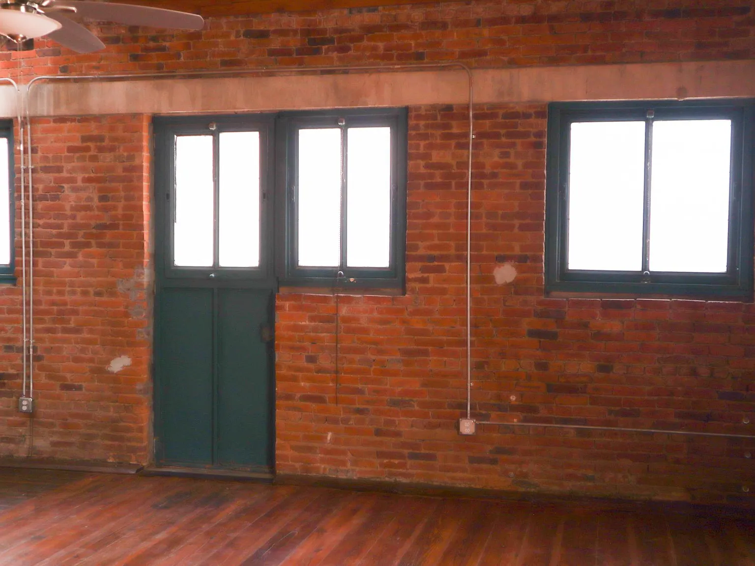 3 bed, 1699 sqft, $2,000 — Photo 3