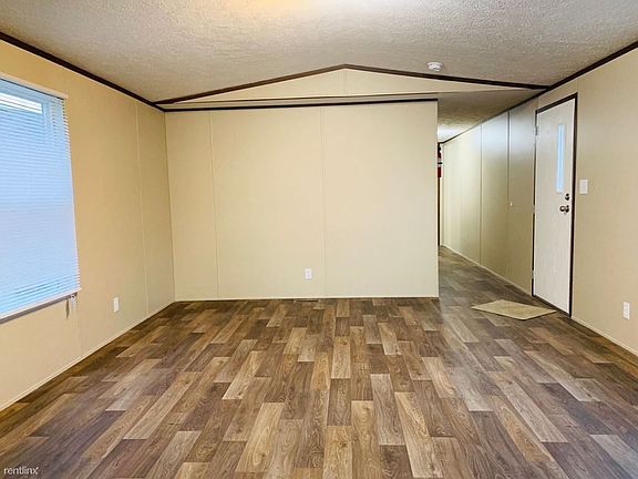 637111561855823726LR