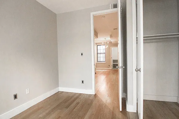 Rented by MySpaceNYC | media 22